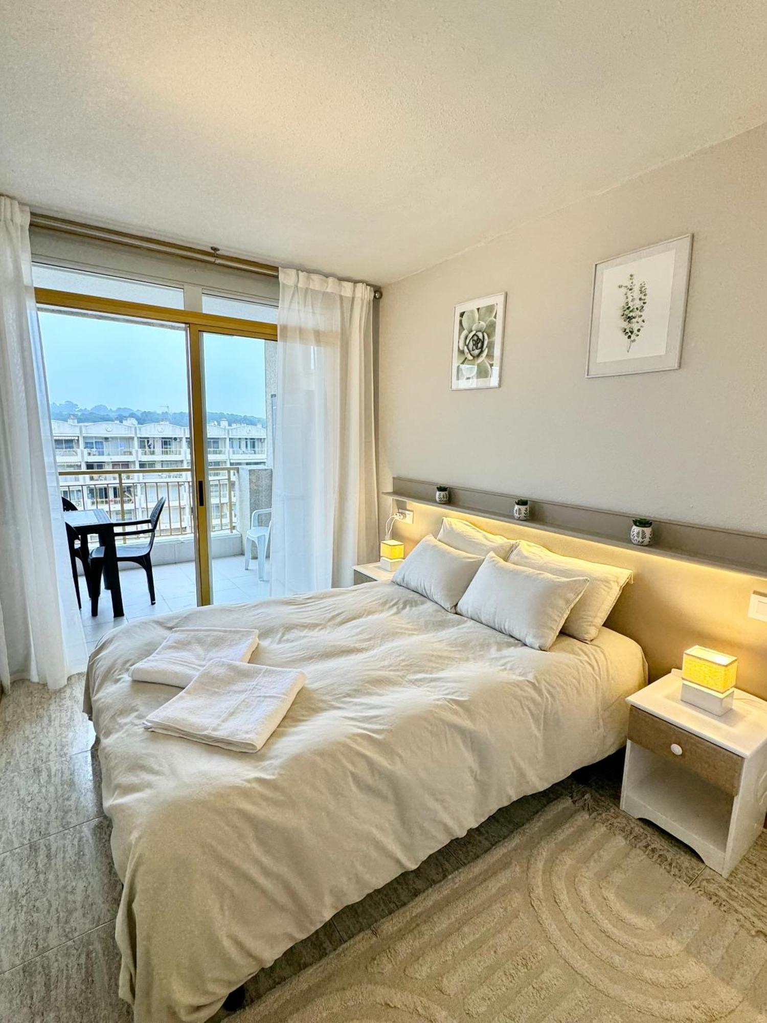 Apartamento Completo Junto A La Playa Salou Kültér fotó